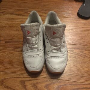 Reebok White Athletic Shoes